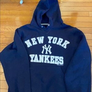 Stitches Men’s New York Yankees Hoodie, Size S